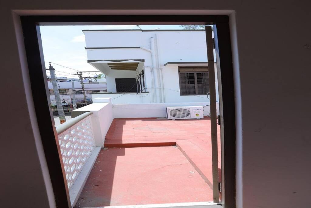 Heritage Home With 2 Bed/2 Bath With Kitchen In A Residential Neighborhood. Madurai Exterior photo